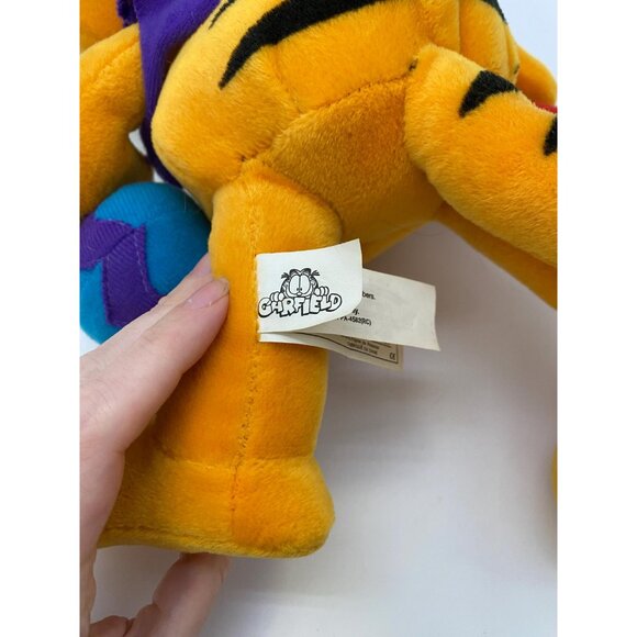 Easter Garfield Plush: Vintage Cartoon Cat Collectible from Play by Play - Picture 6 of 8
